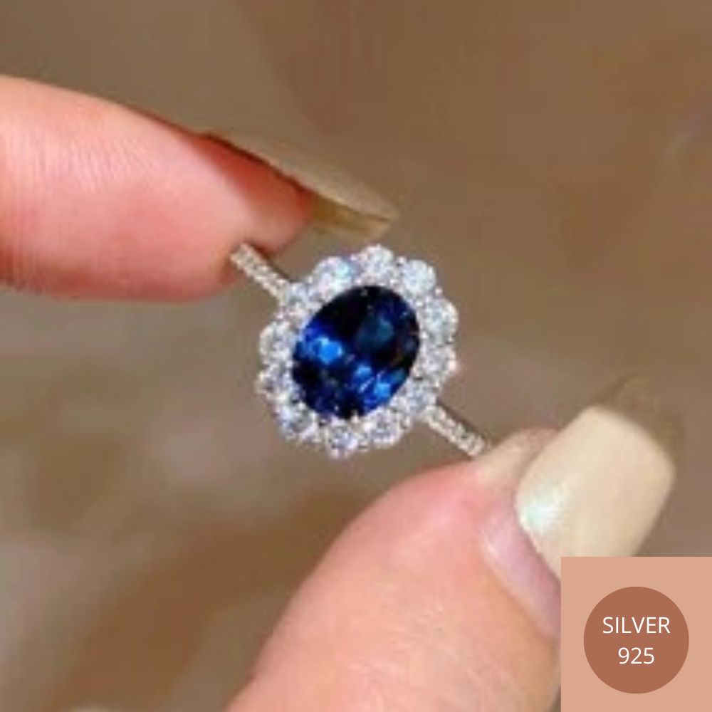 Bague bleue discrète