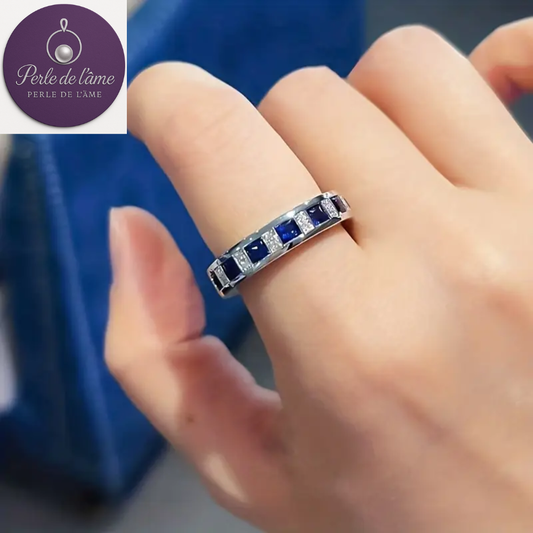 Bagues bleue luxueuse